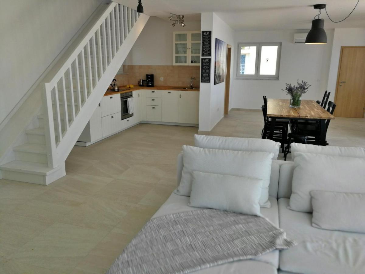 Sea And Wind Villa Labin Лабин Екстериор снимка